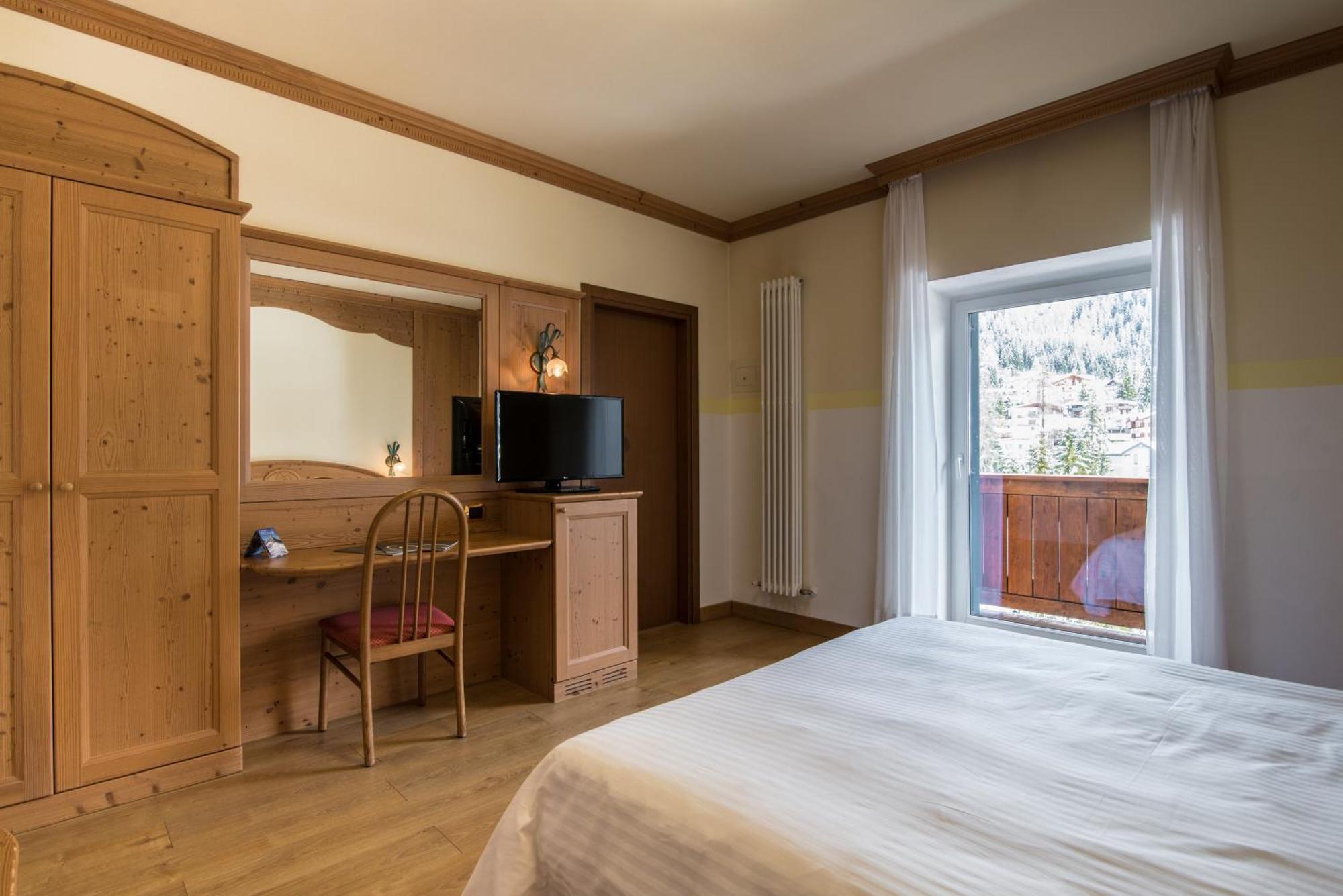 Hotel Colfosco ซานมาร์ตีโนดีกัสตรอสซา ห้อง รูปภาพ