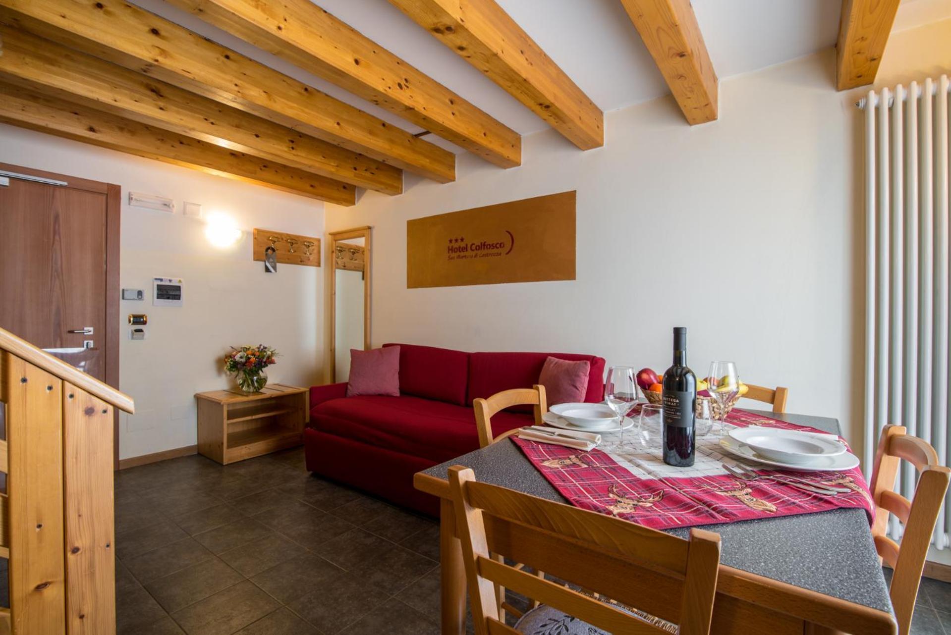 Hotel Colfosco ซานมาร์ตีโนดีกัสตรอสซา ภายนอก รูปภาพ